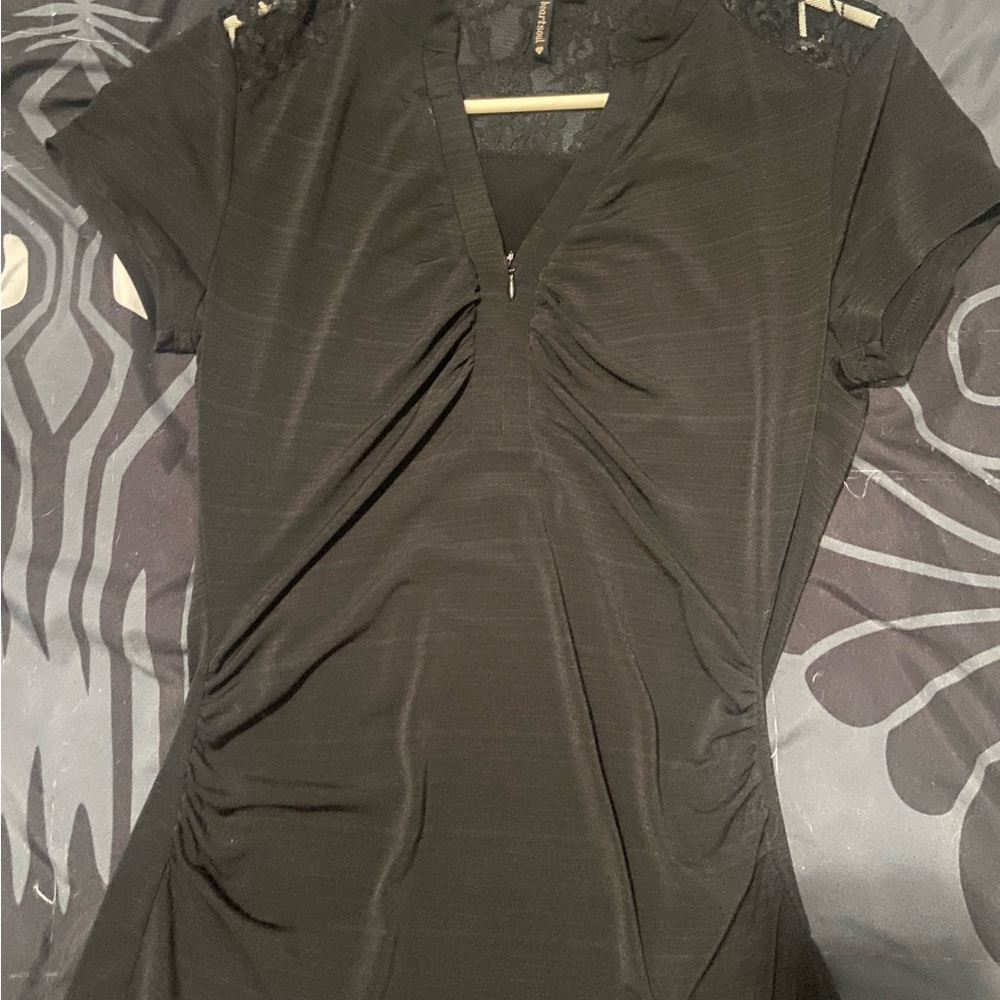 Elegant Black V-Neck Women's Top